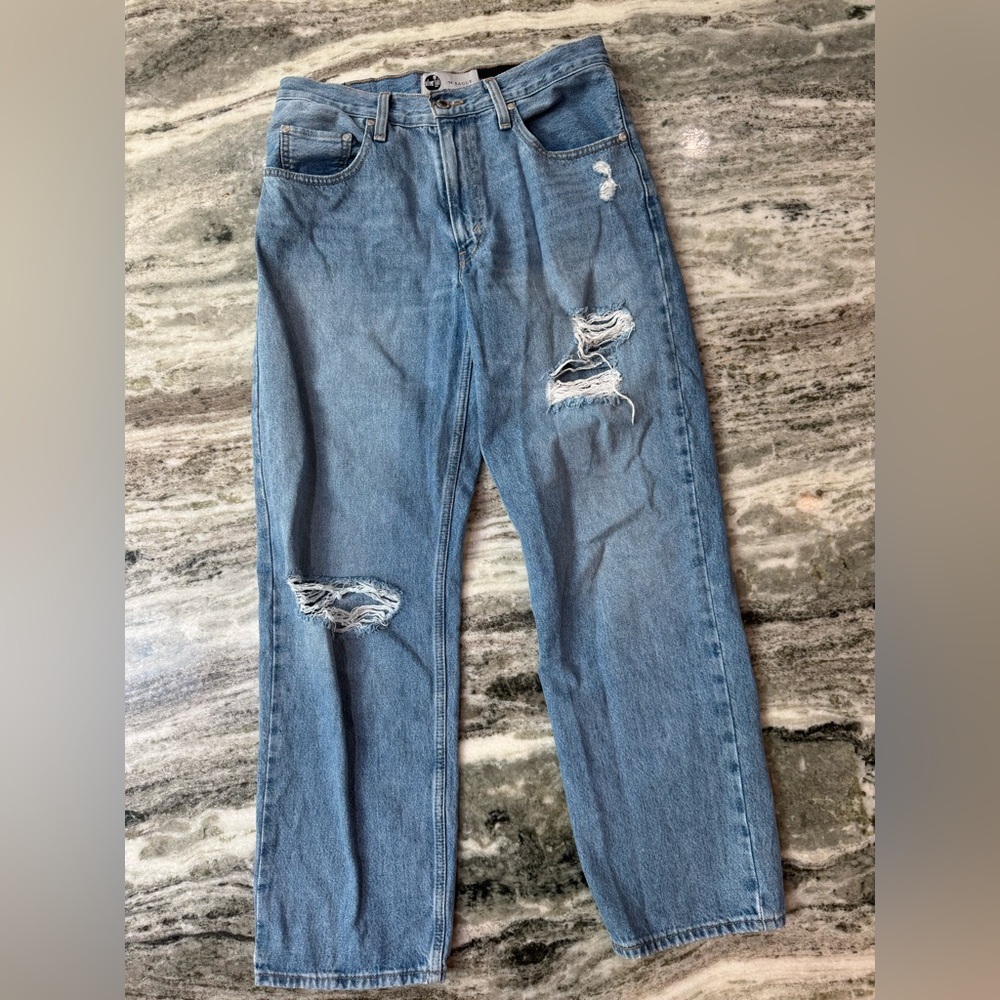 Levi's Silver Tab Straight Leg Jeans Denim “Baggy 94”Women’s Size 29
Length 31